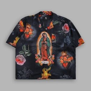 SACRED PATH MID-LENGTH BUTTON UP